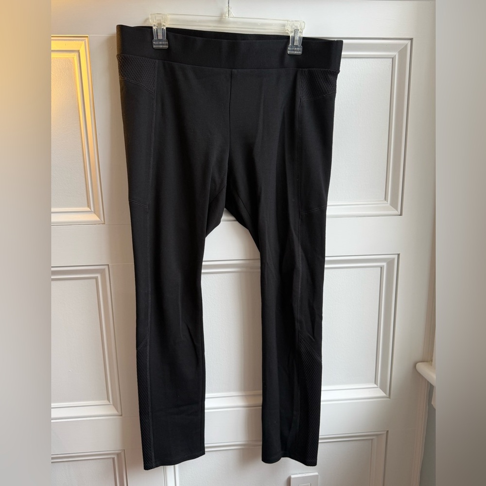 White House Black Market Classic Black Pants - Picture 2 of 5